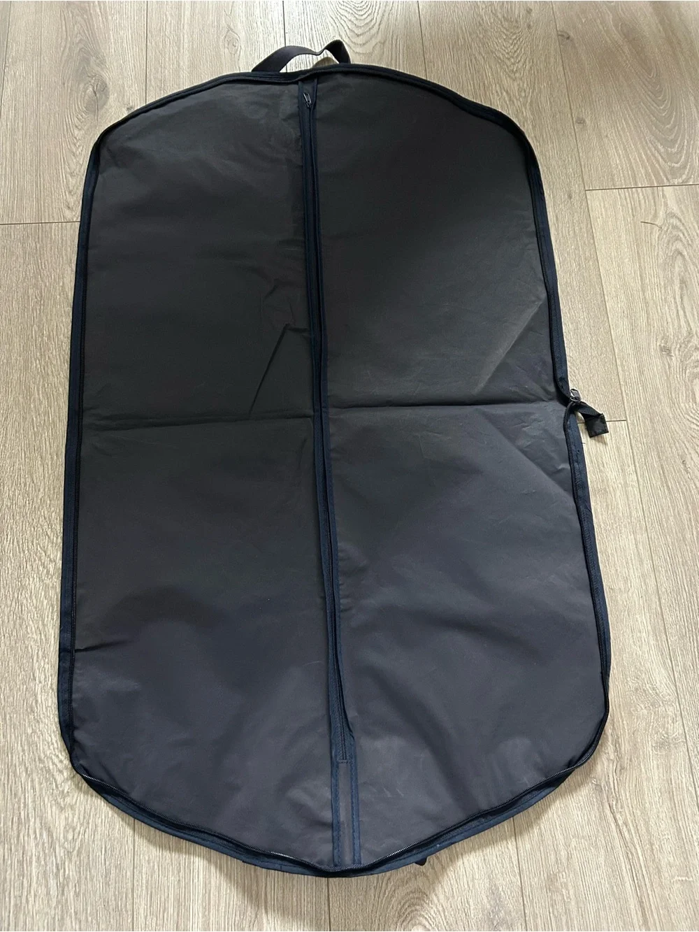 Gieves & Hawkes Garment Bag - Men's Travel Cover